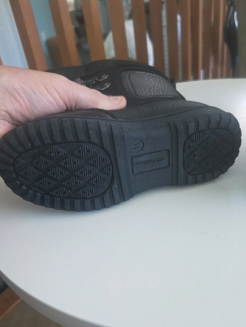 Eddie Bauer Kids Black Winter Snow Boots with Faux Fur Lining Size 11